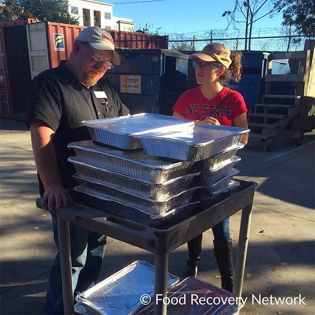 Food Recovery Network volunteers